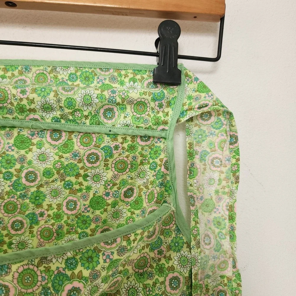 Vintage 60s 70s Green Psychadellic Floral Apron Handmade